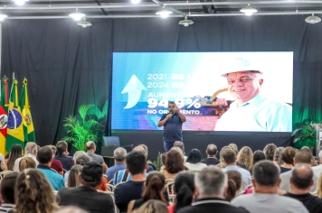Público lota CTG de Aratiba para palestra com João Rodrigues