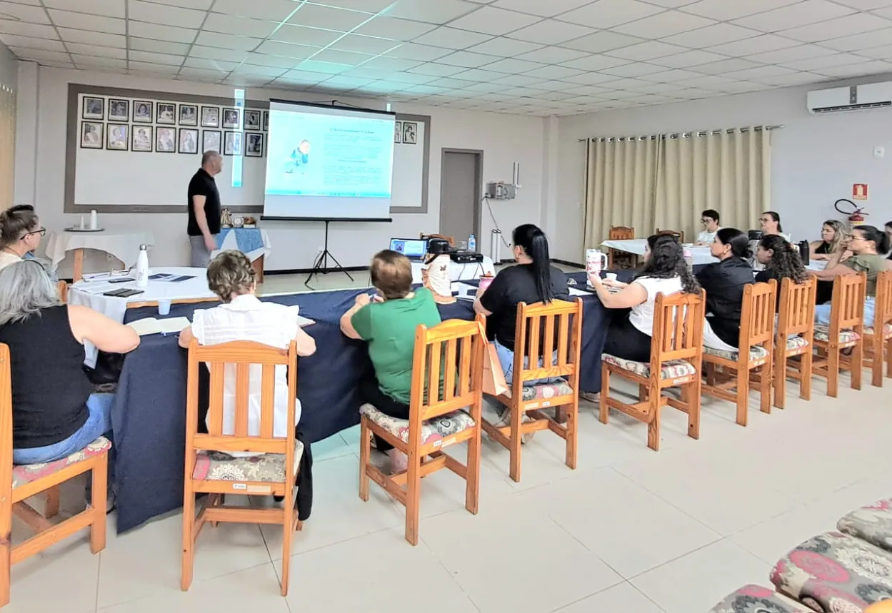 Aratiba promove capacitação para gestão da Secretaria de Assistência Social, equipe técnica do CRAS e conselhos Municipais