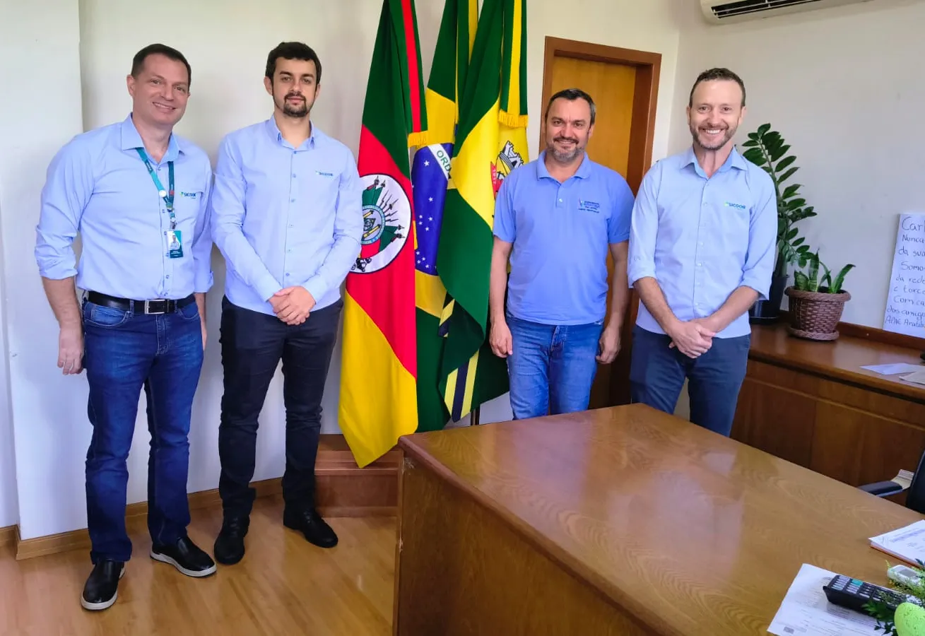 ADMINISTRAÇÃO MUNICIPAL DE ARATIBA RECEBE REPRESENTANTES DO SICOOB