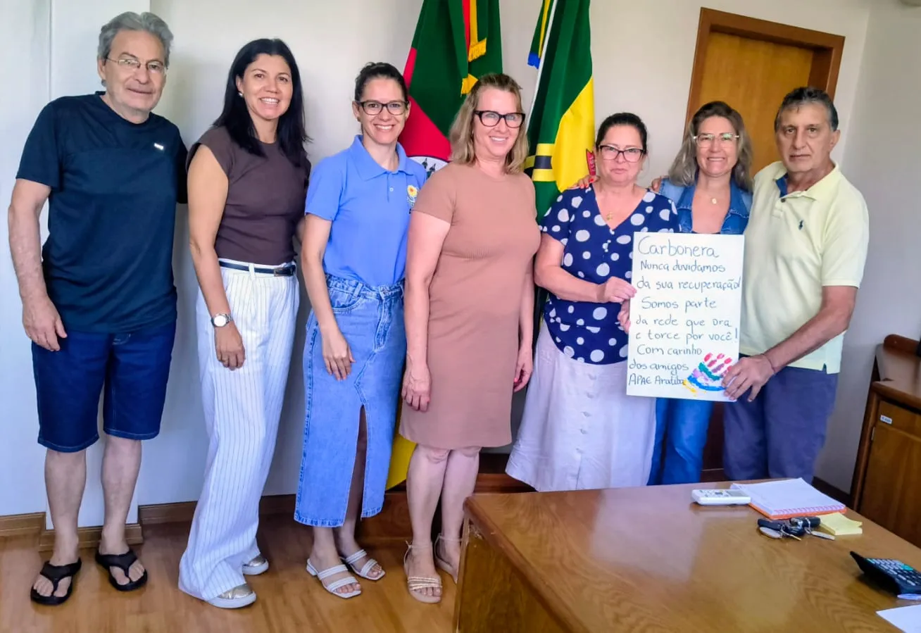 ADMINISTRAÇÃO MUNICIPAL RECEBE DIRIGENTES DA APAE ARATIBA 