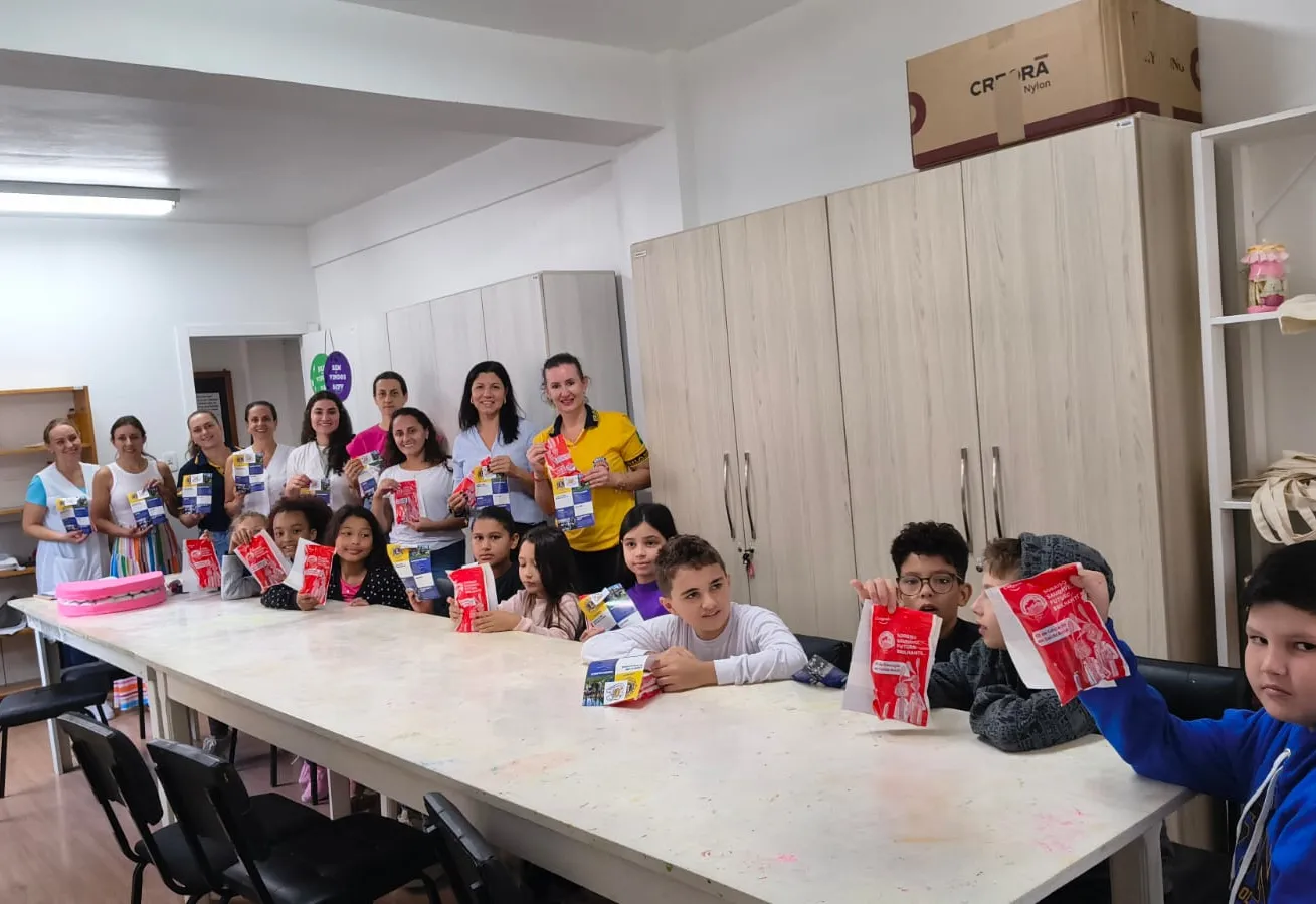 Lions Clube de Aratiba promove ação de saúde bucal em parceria com a Colgate