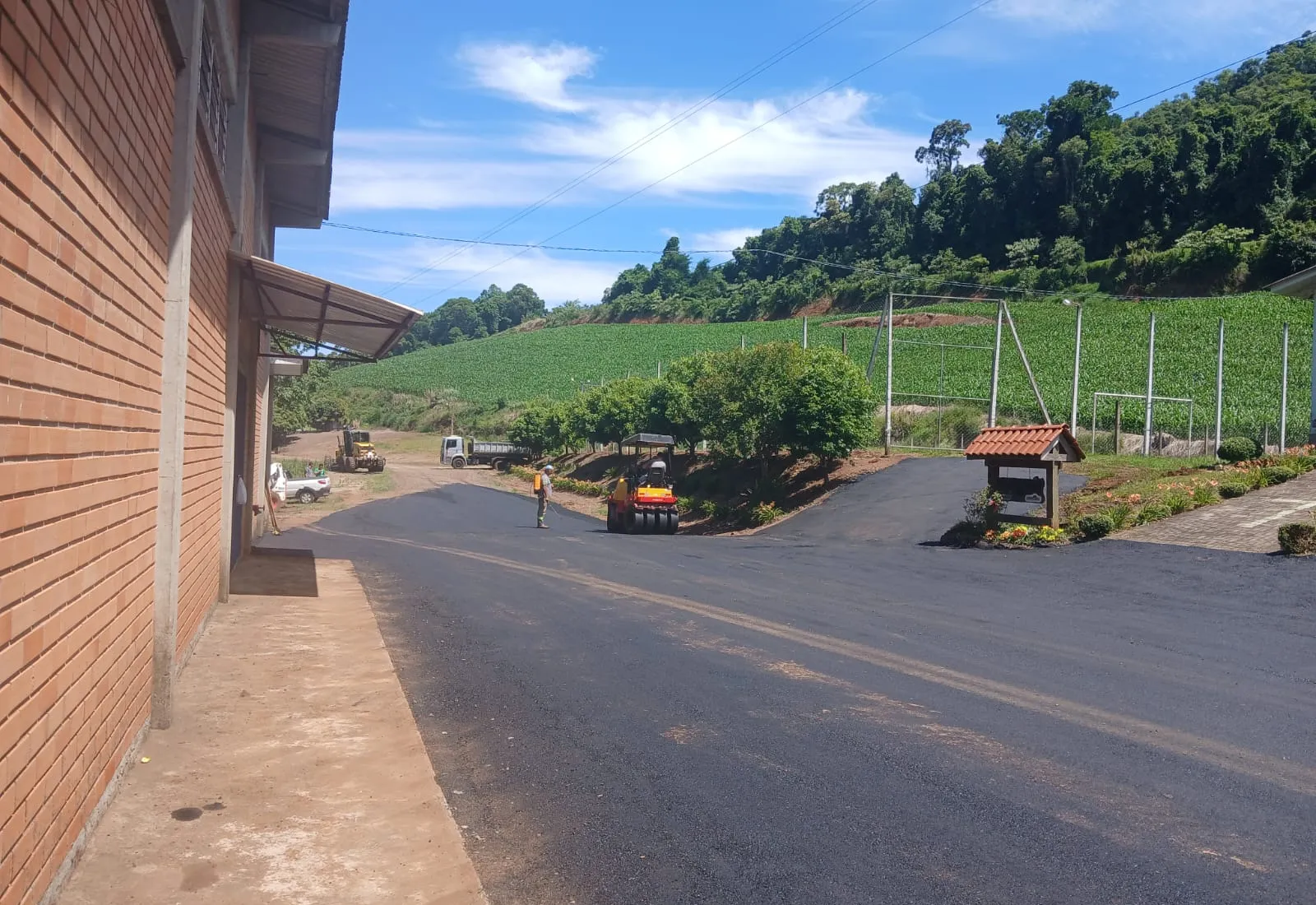Comunidade de Monte Belo em Aratiba, é contemplada com pavimentação asfáltica